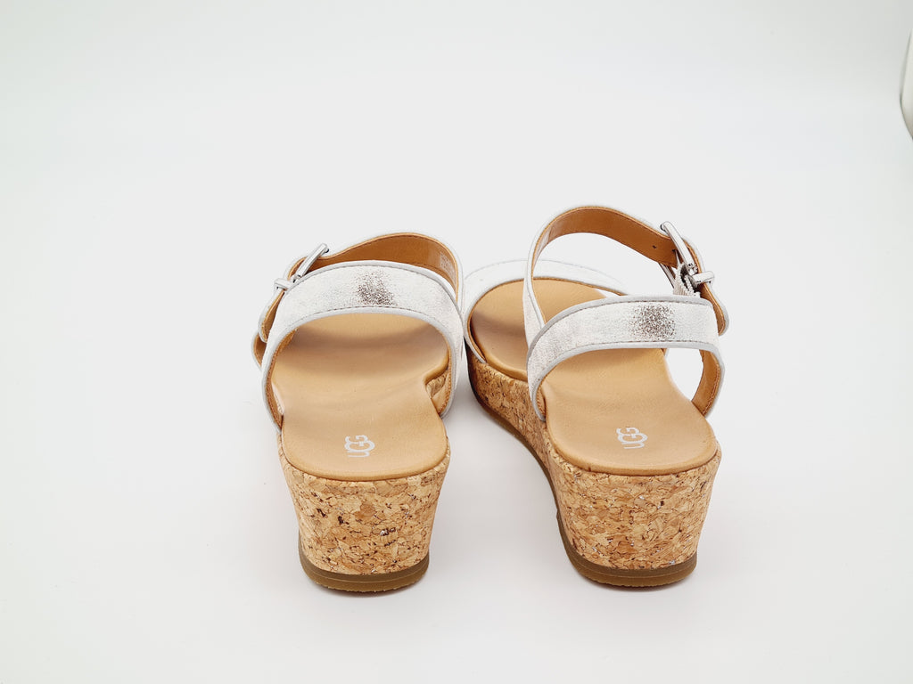 Sandały UGG Milley Shimmer Srebrne Koturna Korek 37