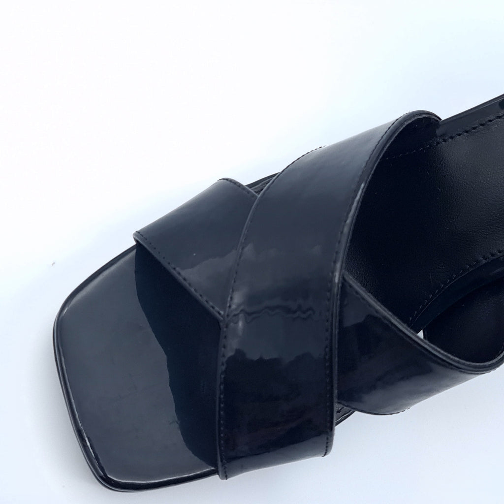 Sandały Steve Madden Suray 39 Czarne Lakierowane Słupki Platforma DEFEKT