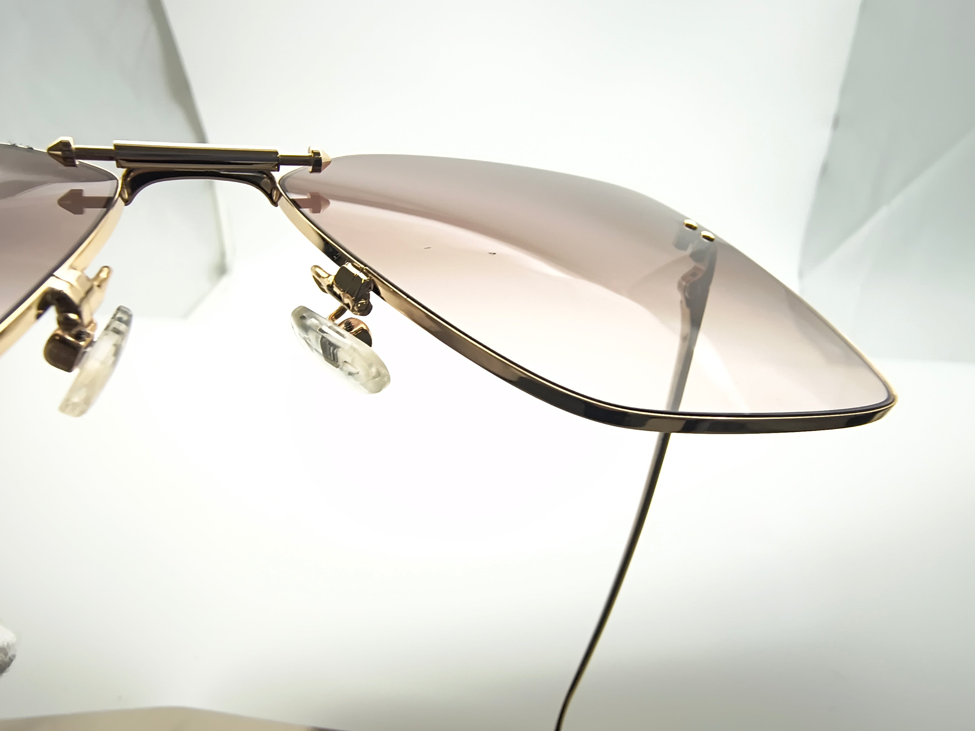 Okulary przeciwsłoneczne Alexander McQUEEN AM0342S  002 zarysowane
