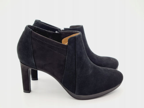 Botki Clarks Ambyr Hope Czarne Zamsz Rozm 38 Słupek