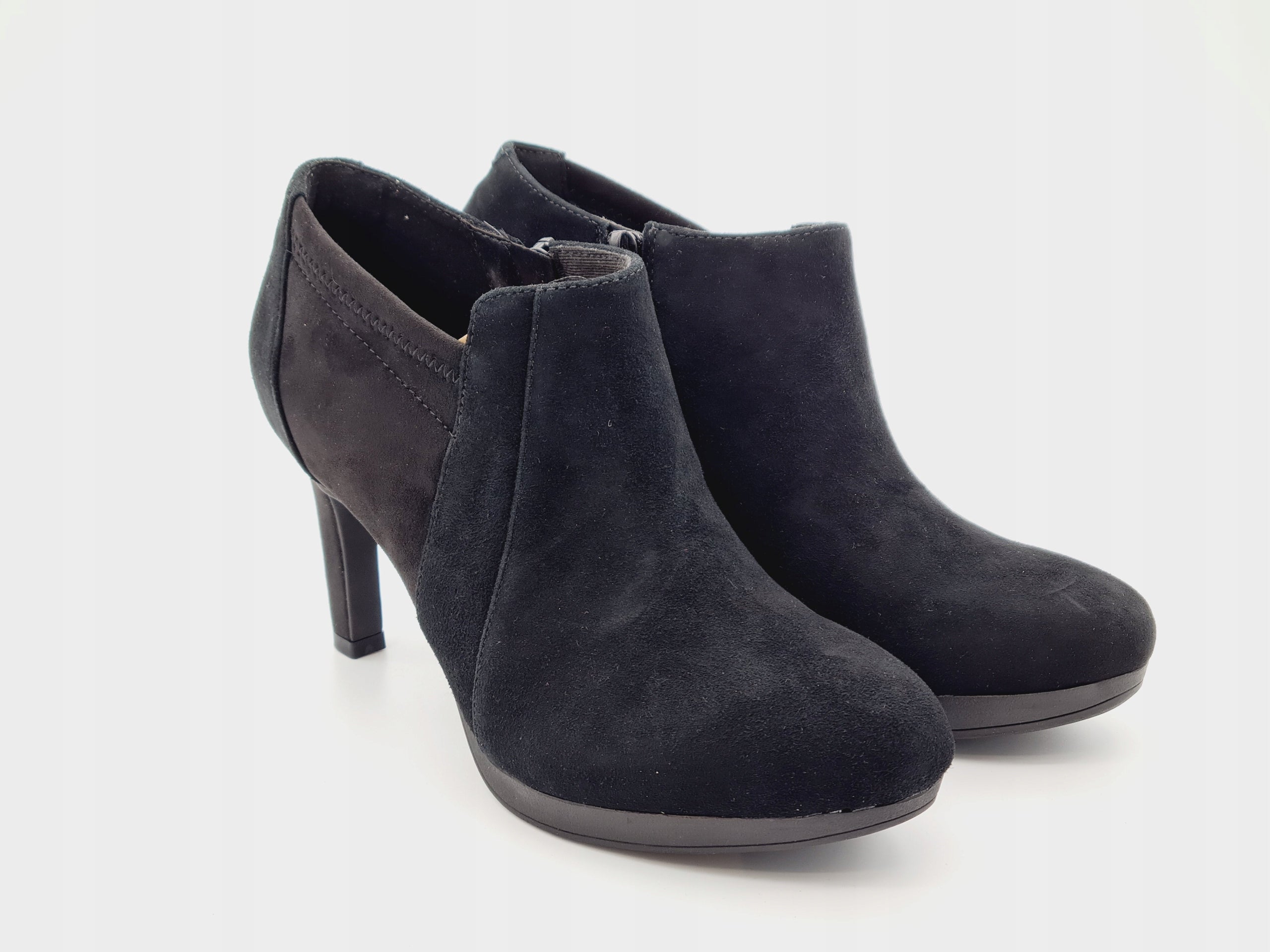 Botki Clarks Ambyr Hope Czarne Zamsz Rozm 38 Słupek