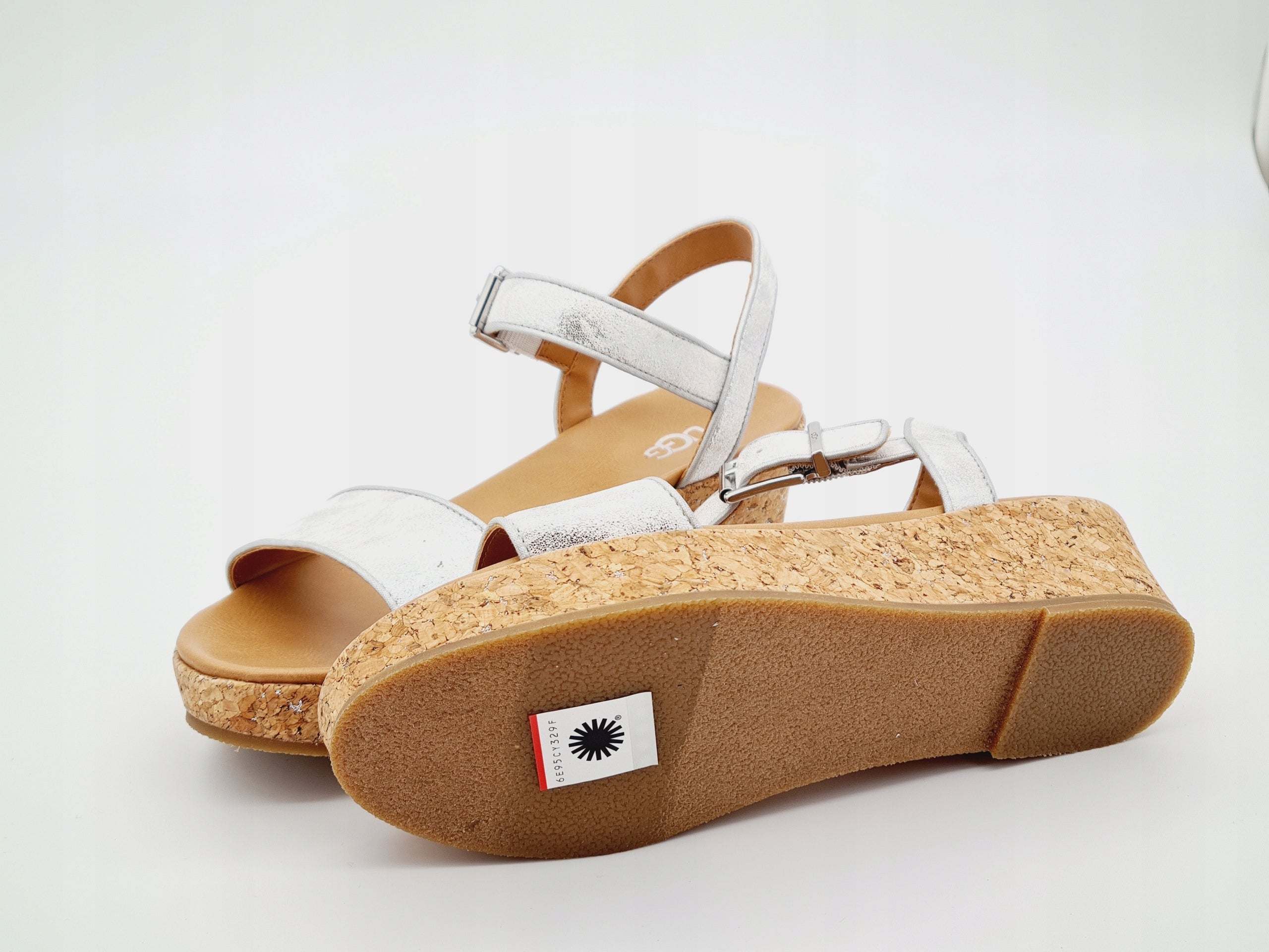 Sandały UGG Milley Shimmer Srebrne Koturna Korek 37