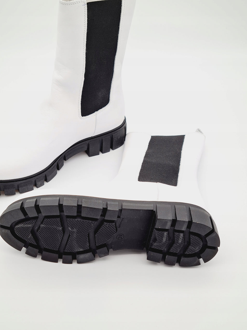 Kozaki Damskie Felmini Anilina White Skórzane 39