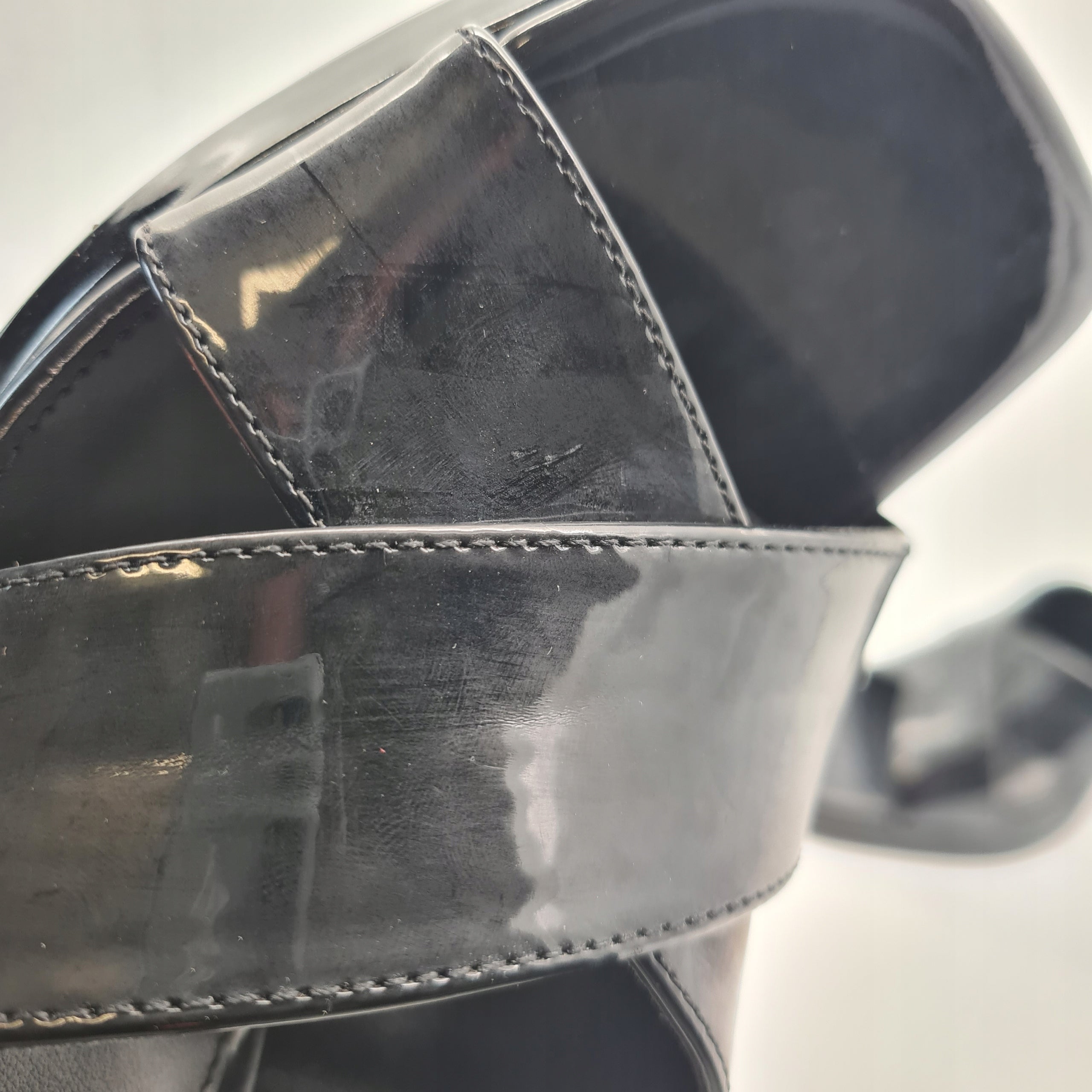 Sandały Steve Madden Suray 39 Czarne Lakierowane Słupki Platforma DEFEKT