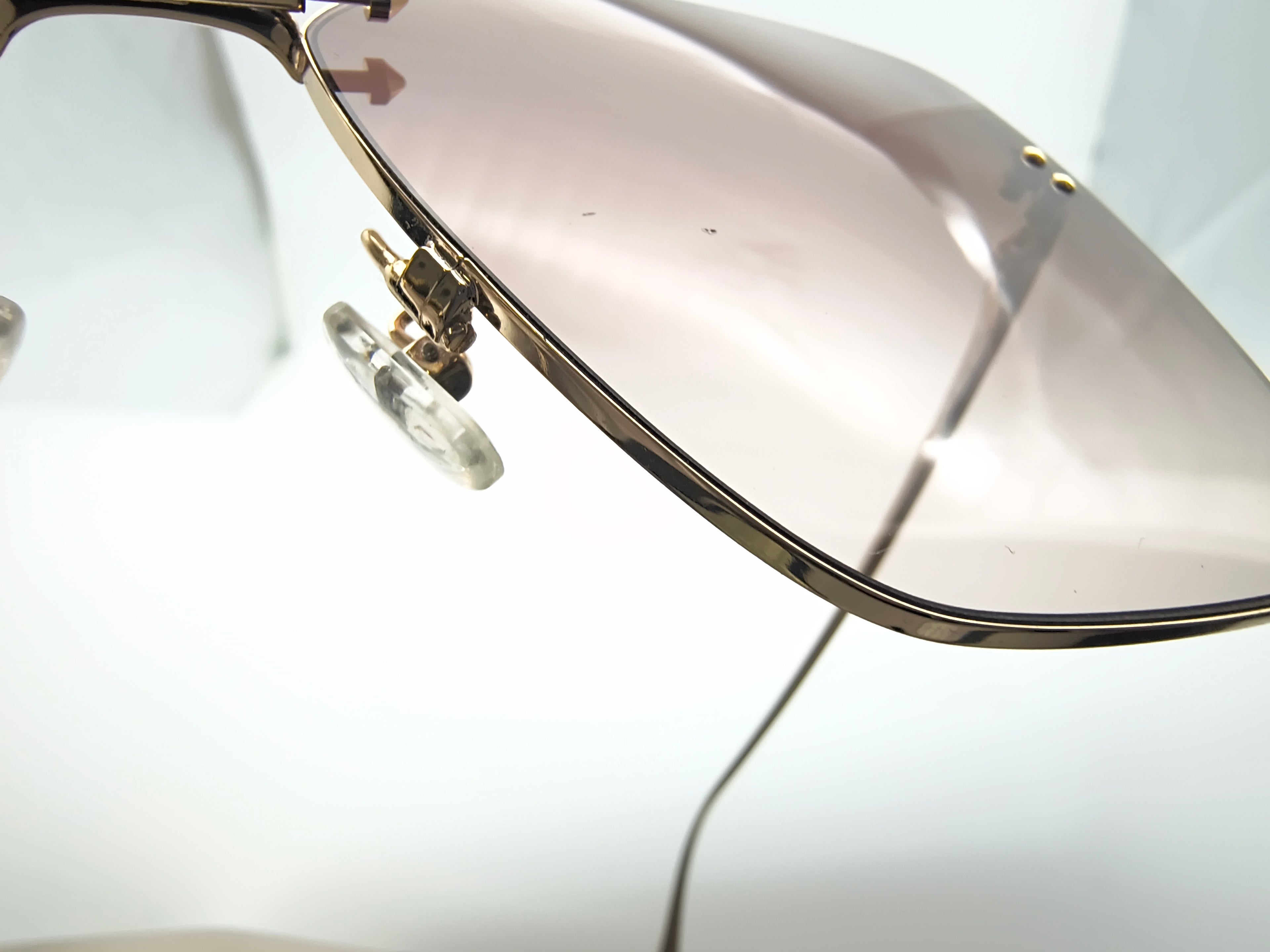 Okulary przeciwsłoneczne Alexander McQUEEN AM0342S  002 zarysowane