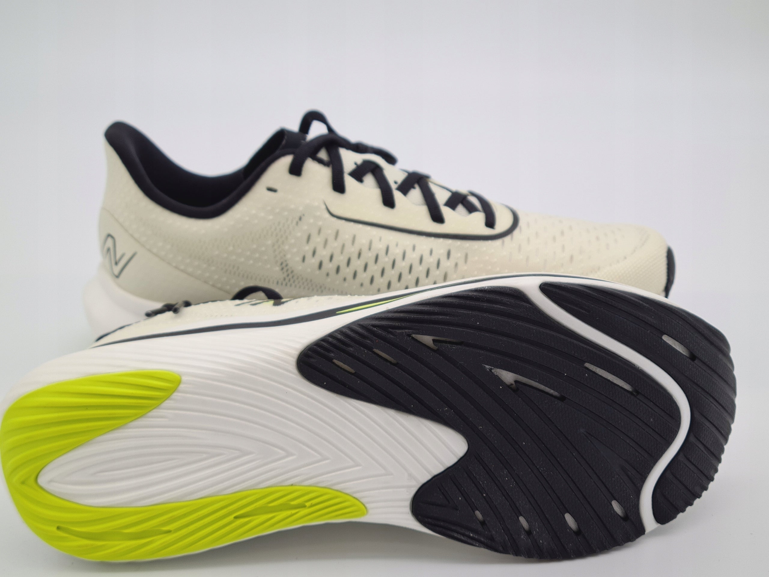 Buty sportowe męskie NEW BALANCE r. 44 MFCXCT3