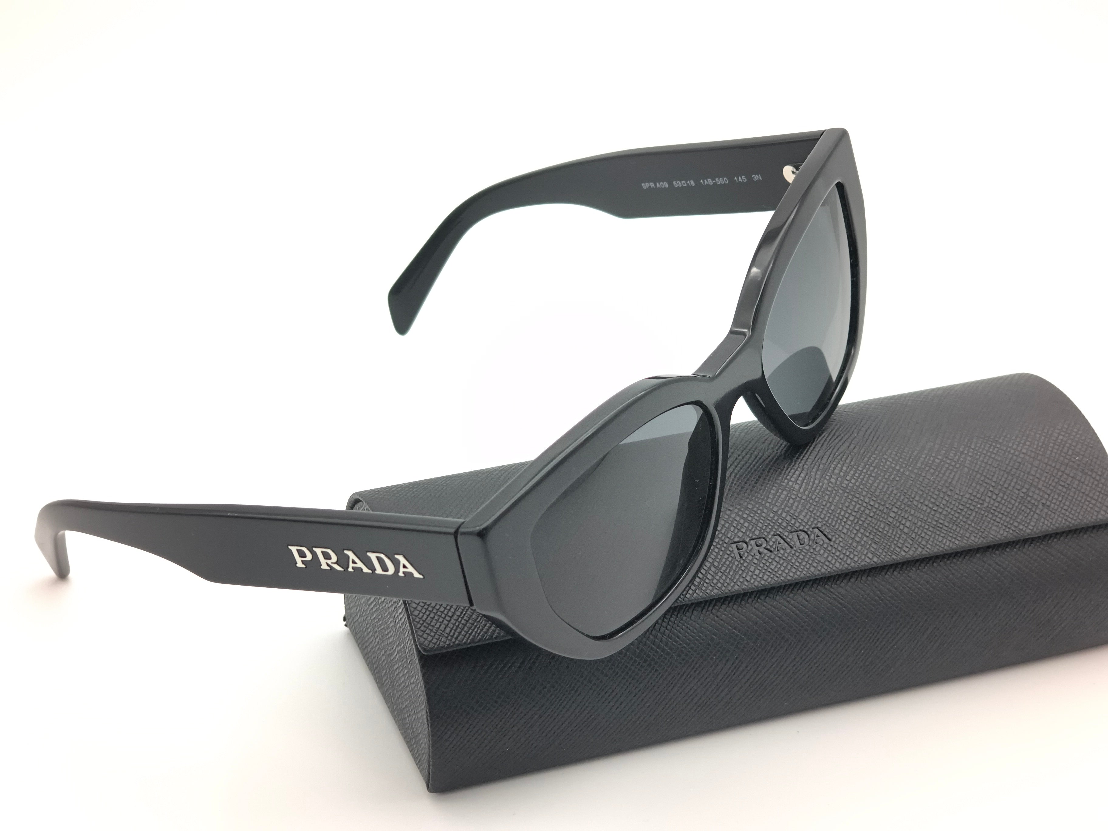 Okulary przeciwsłoneczne PRADA 1AB-5S0 SPR A09