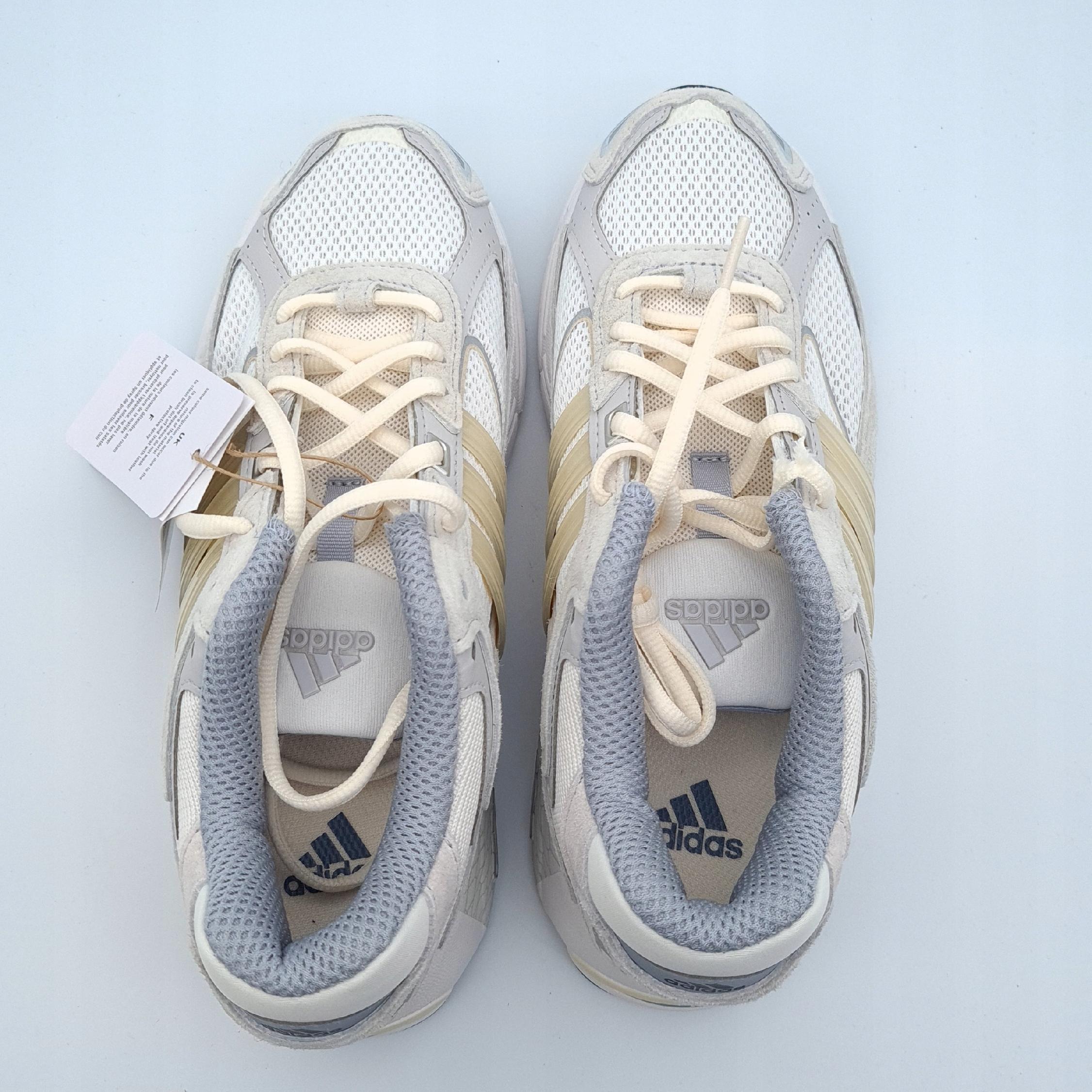 Buty Adidas Response CL r. 39 1/3 GZ1562 Po zwrocie URWANA SZNURÓWKA