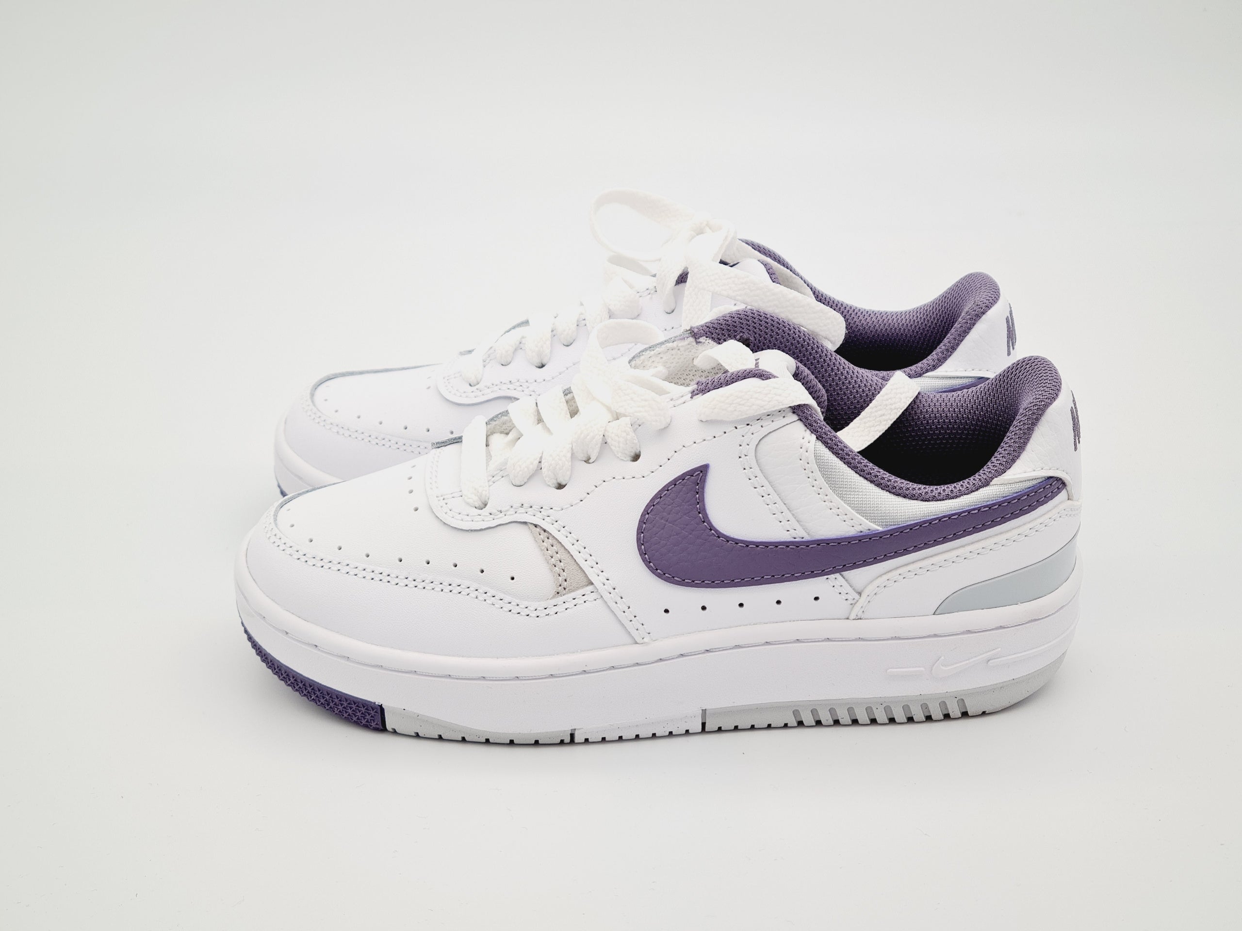 Nike Gamma Force BUTY SPORTOWE damskie 36