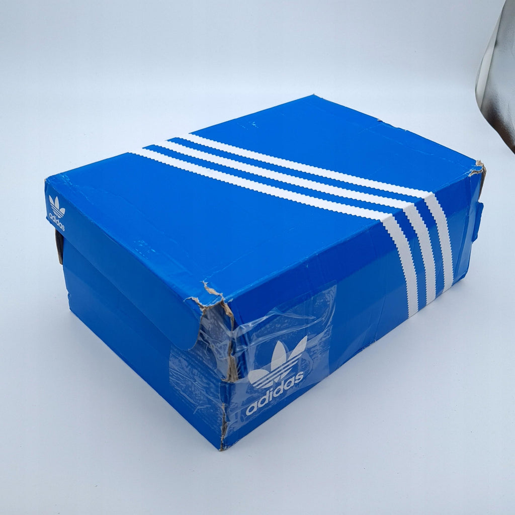 Buty Adidas Response CL r. 39 1/3 GZ1562 Po zwrocie URWANA SZNURÓWKA