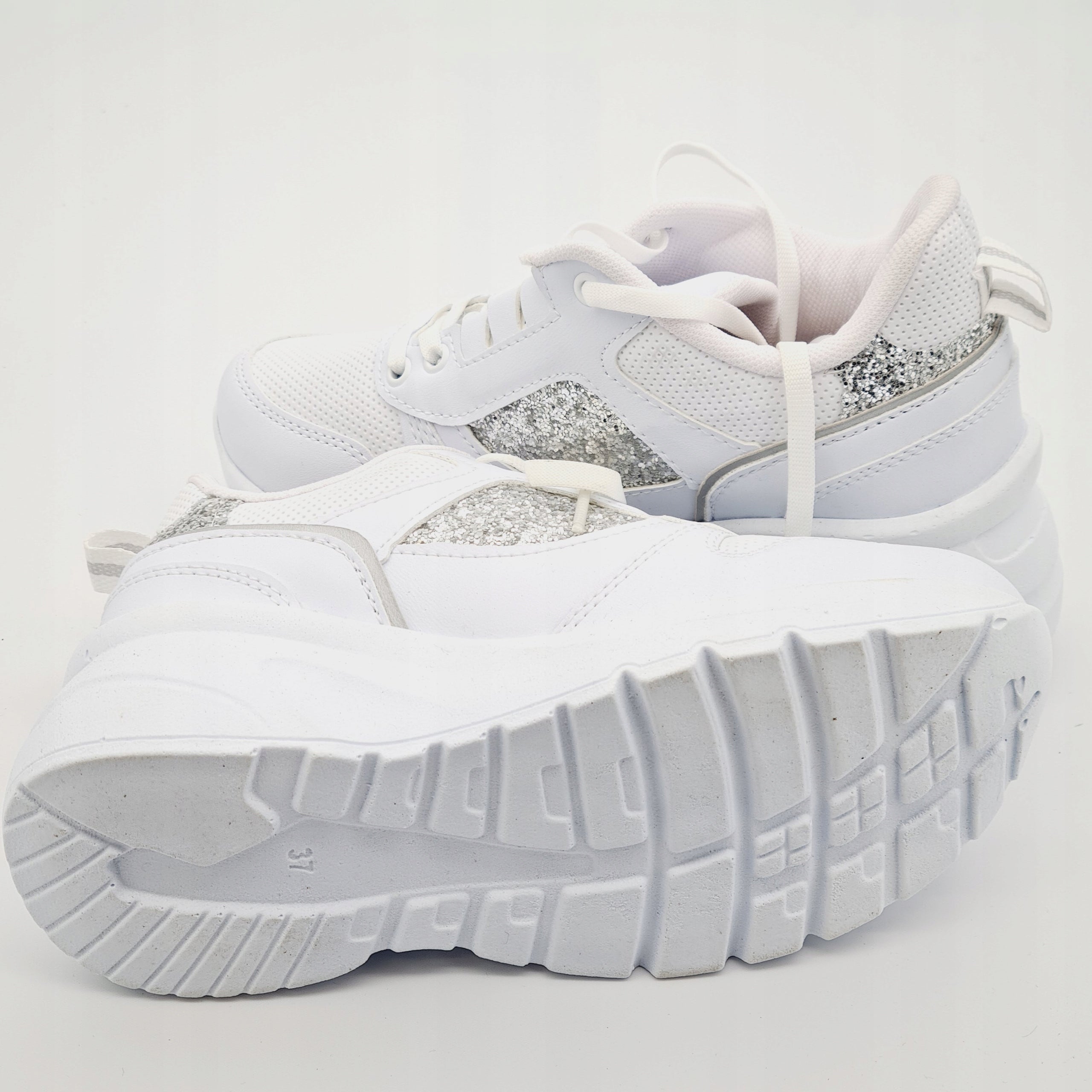 Białe Sneakersy Damskie PILLA BEYAZ SPOR Brokat 37