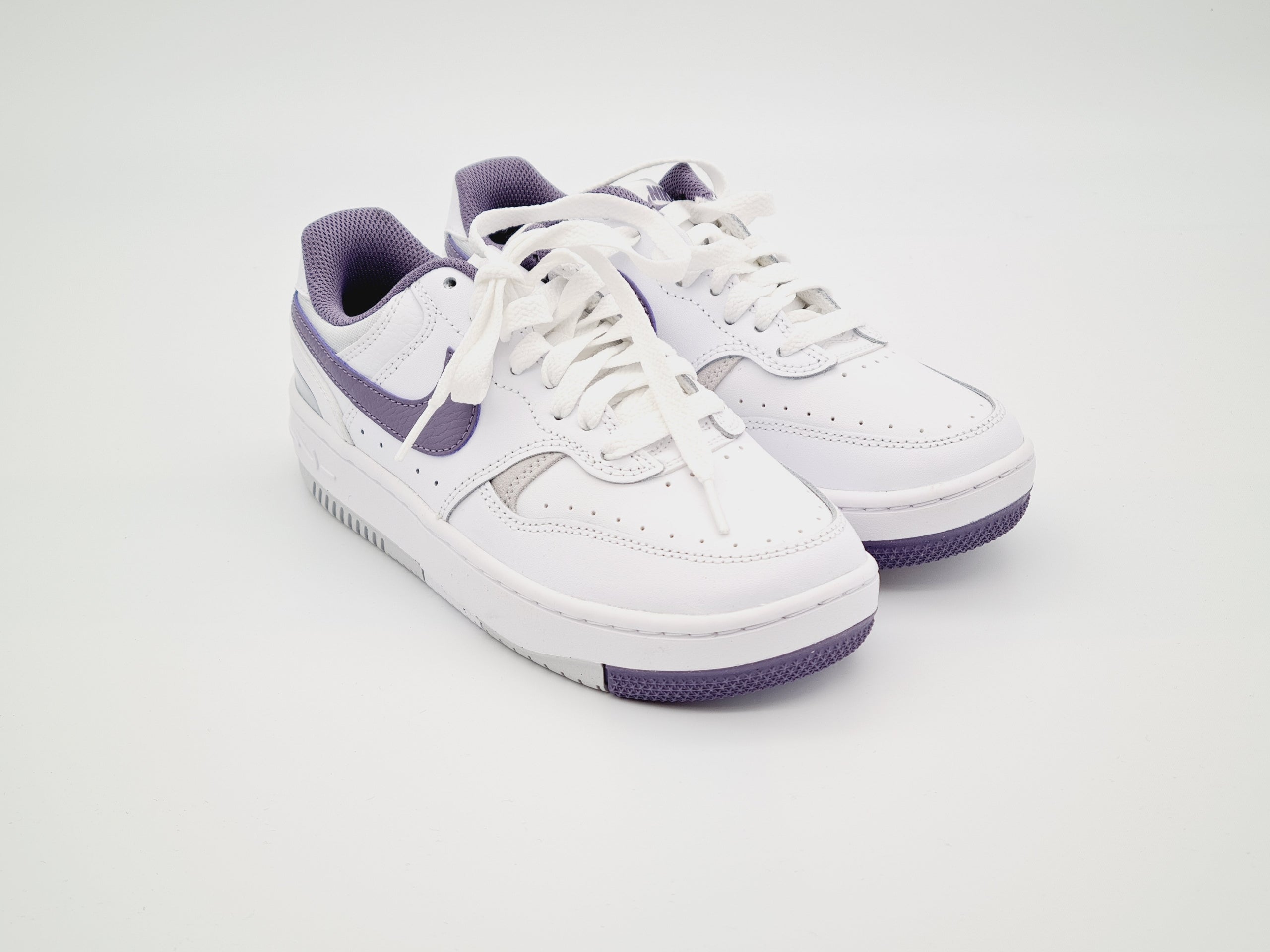 Nike Gamma Force BUTY SPORTOWE damskie 36