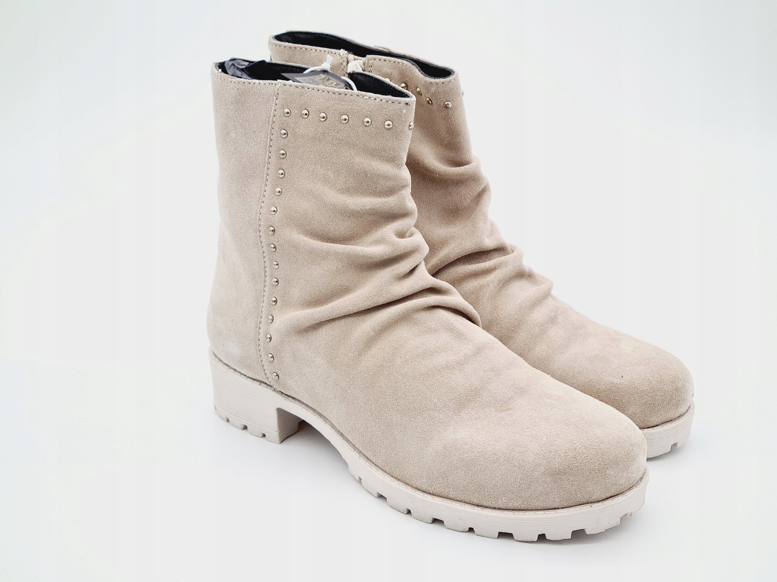 Botki Zamszowe LAZAMANI 85.516 Beżowe r. 38 OutLet