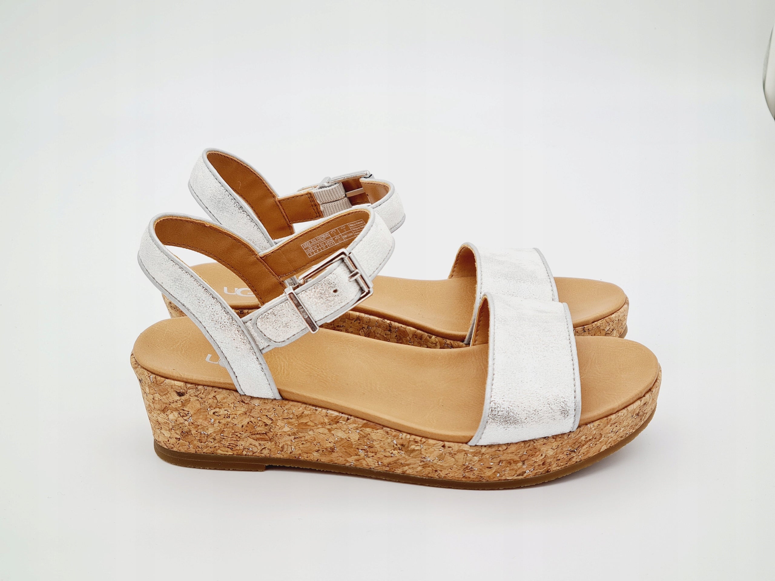 Sandały UGG Milley Shimmer Srebrne Koturna Korek 37