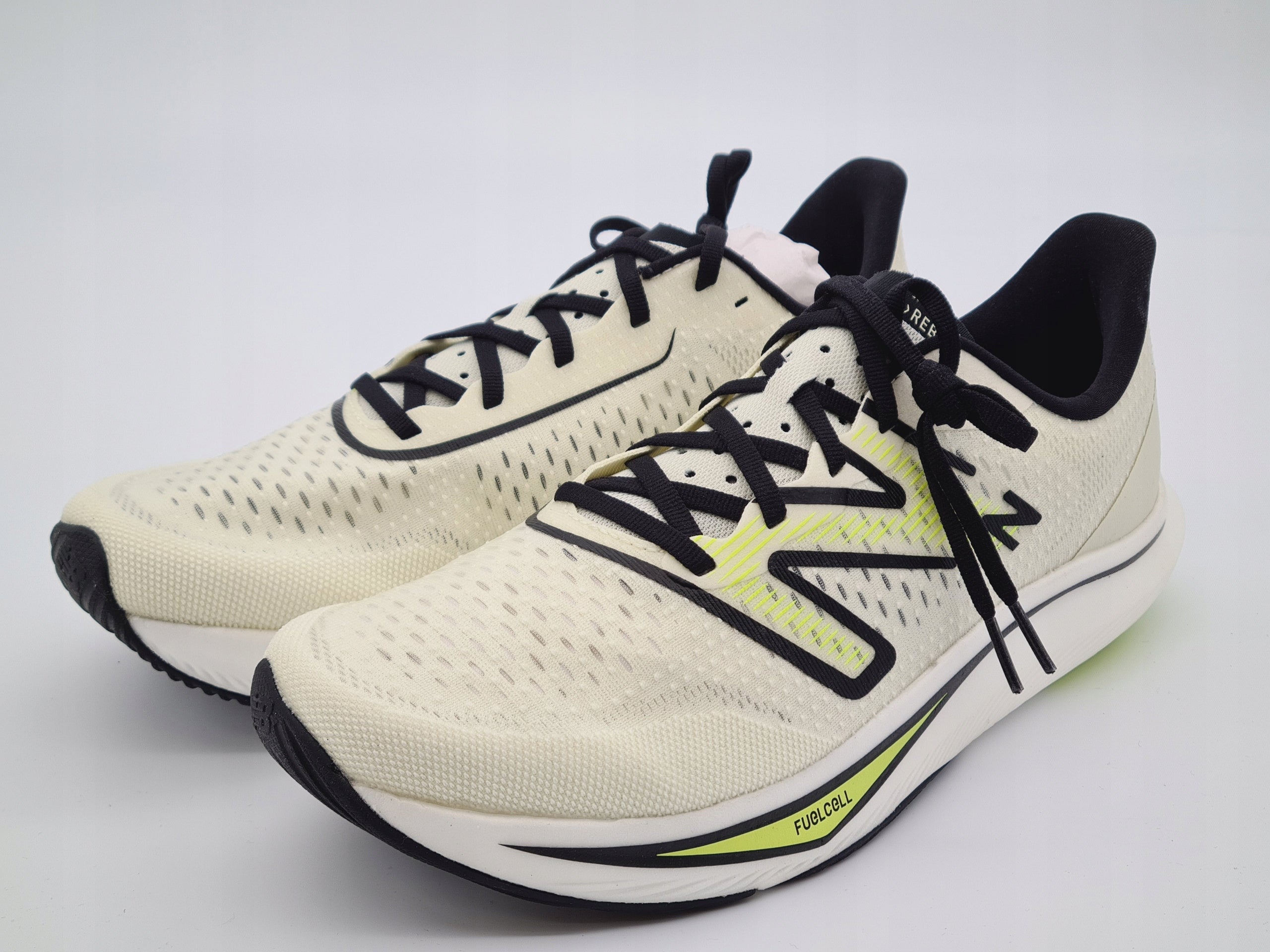 Buty sportowe męskie NEW BALANCE r. 44 MFCXCT3