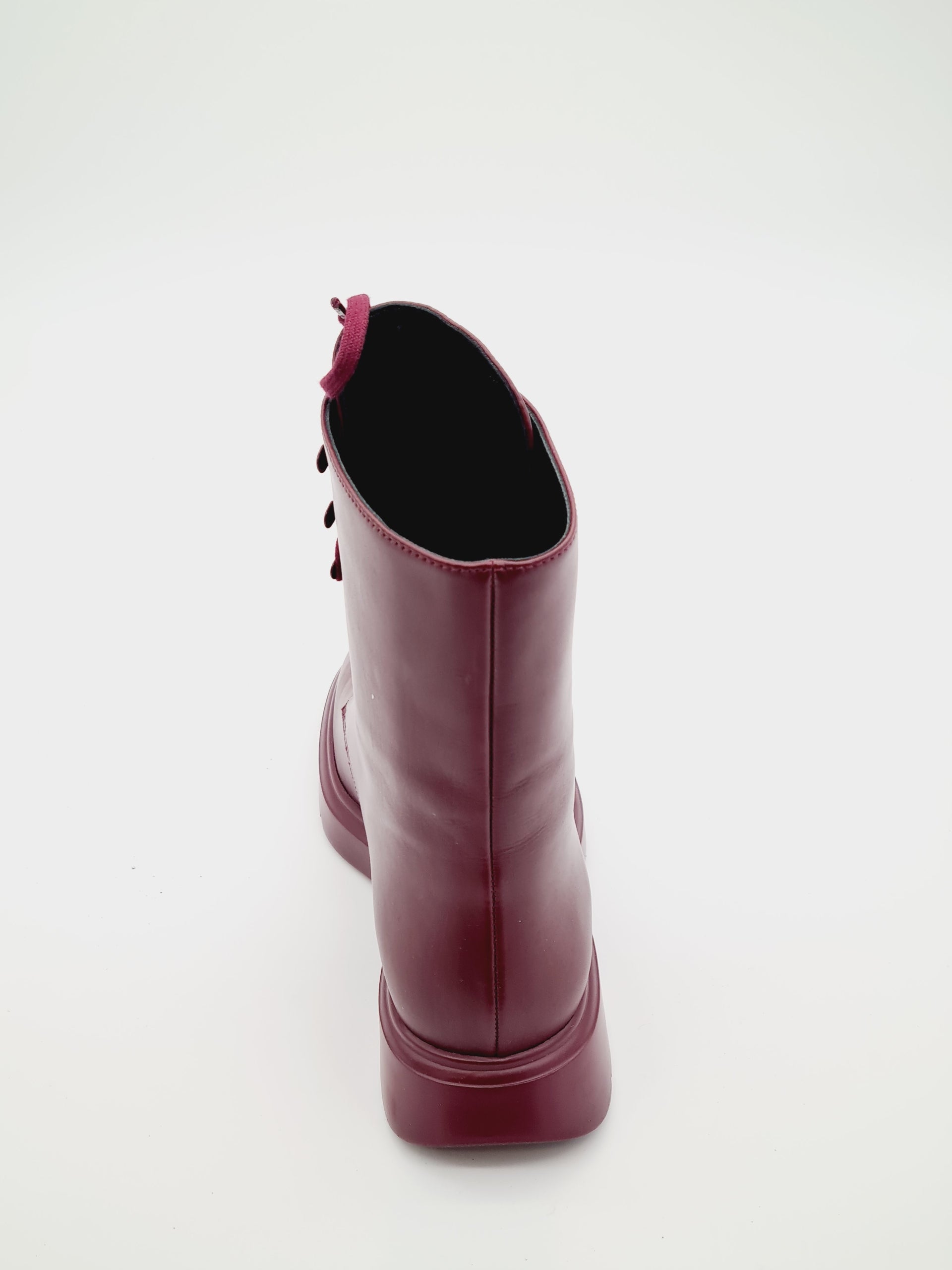 STUART WEITZMAN MCKENZEE Skóra Cranberry 36 DEFEKT